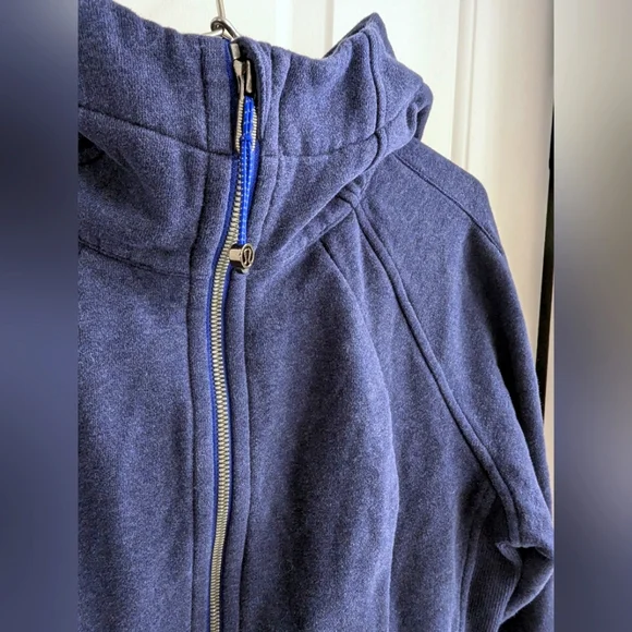 Lululemon Scuba Hoodie Size 8 - Picture 4 of 7